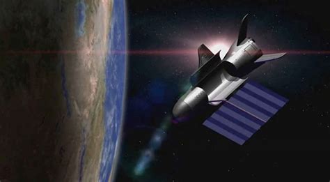 Mystery Space Plane The X 37b Has Been Orbiting Earth For 500 Days