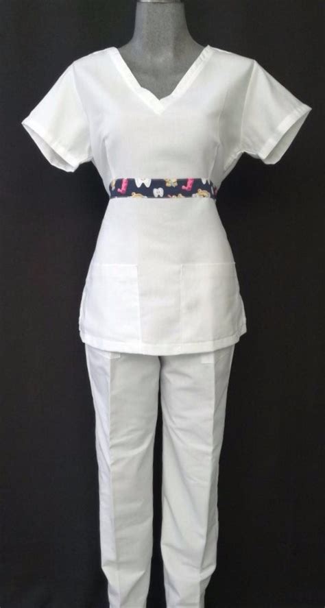 Filipina Enfermera Modelo 005 Ajustable Con Pantalón Blanco - $ 564.00