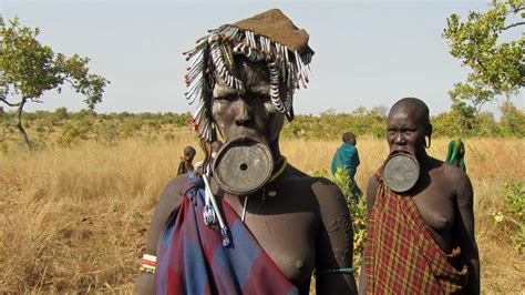 7 Fantastiska Afrikanska Tribal Traditioner Rhino Afrika Blogg