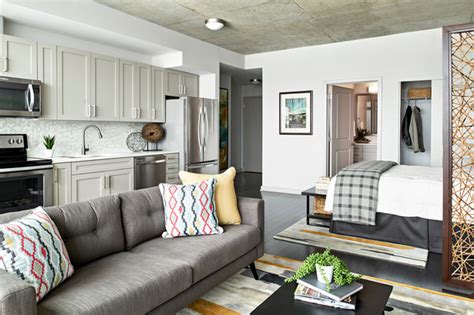 Whether you'd rather share a one bedroom home with your favorite furry friend or split the rent with a classmate attending vanderbilt university or belmont university, we let you decide how much space you need to. SkyHouse Nashville Apartments - Nashville, TN | Apartments.com