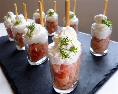 Verrine mousse de jambon et tomates confites. Découvrez la recette Verrines au saumon en image ! Entrées froides, Verrines salées et plus ...