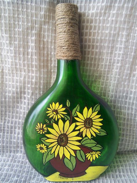 Pin By Susan Bennellick On Crafts Bottle Painting Diy Glass Bottle