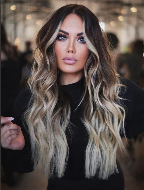 31 Two Tone Hair Color Ideas New Hair Color Trends 2022