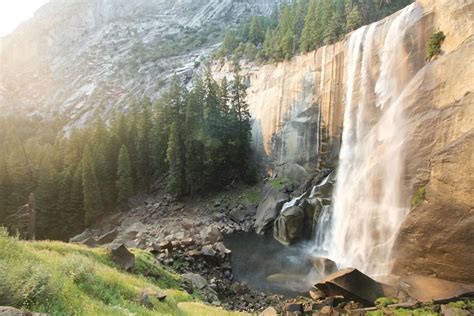 Vernal Falls Yosemite National Park California Hd Wallpaper