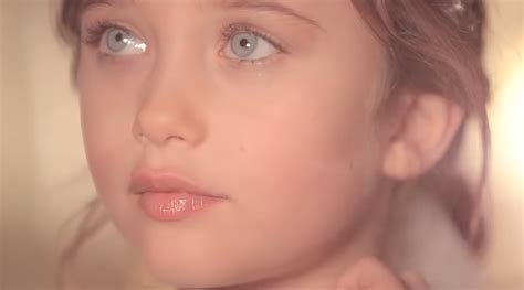 Music video by andrea bocelli performing what child is this. A Very Young Andrea Bocelli Singing With Ed Sheeran Is The ...