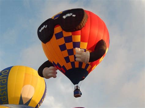 2017 Special Shapes Mj Ballooning