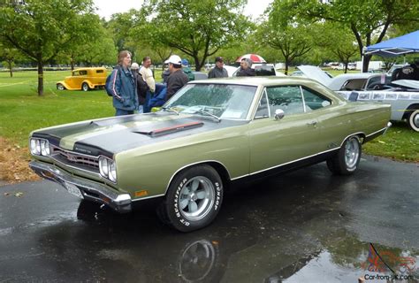 This is a true gtx not clone, motor is a 440 car has a 4 speed which is fun to drive , 8 3/4 rear end, car has many new parts, new floor pans, new headliner, new carpet, new radi. Plymouth GTX - car classics