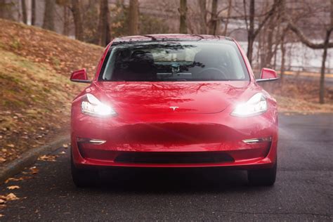 Tesla Model 3 Reviews Differ On Ride Quality Business Insider