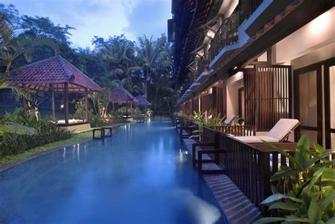 Eastparc hotel yogyakarta, located 4.3 km from jalan malioboro street, boasts an outdoor swimming pool. 11 Hotel Dekat Prambanan yang Bisa di Jadikan Pilihan