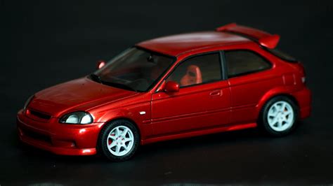 The team there are pretty handy when it comes to old hondas, having campaigned a. Honda Civic Ek9 Type-R 1/24 Fujimi - YouTube