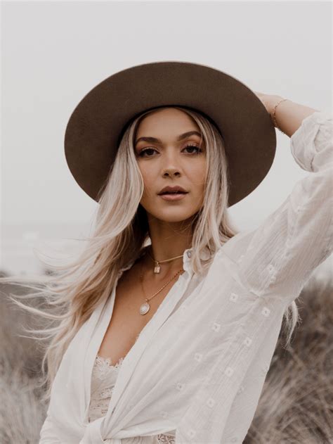 Costal Session // Mad River Beach / Taryn | Portrait photoshoot