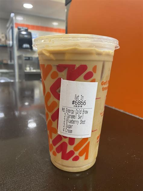 How To Make Dunkin Donuts Iced Coffee With Caramel Swirl The 30