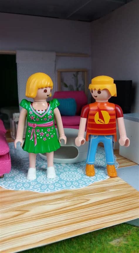 Melde dich hier an, oder erstelle ein neues konto, damit du: Familie Bild: Playmobil Familie Hauser Silvester