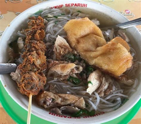 There is one mie sop stall that has been known to be one of the best mie sop in town at the little city where i grew up in indonesia. Hmmm Mie Sop Medan ini Harus Kamu Coba. Segar dan ...