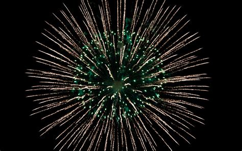Download Wallpaper 3840x2400 Fireworks Darkness Sparks Holiday Ball