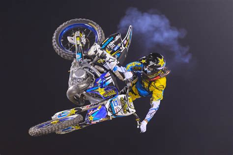 Dirt bike videos of the best motocross whips of 2016 compilation, all videos uploaded to instagram by motocross riders around. The Whip Comes Down In Las Vegas - Transmoto