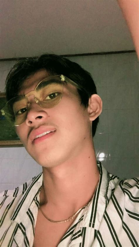 Foto Cowok Cowok Ganteng : 3 : Tak mau kalah, ada sosok anak tertua dari jamie yakni