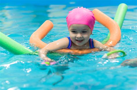 Swimming Lessons in Flushing and Mylor - Swim Wild Academy