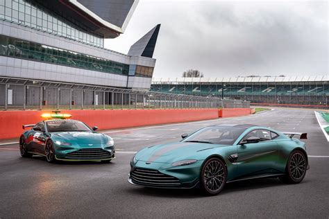Aston Martin Unveils Vantage F1 Edition Based On Official Formula 1