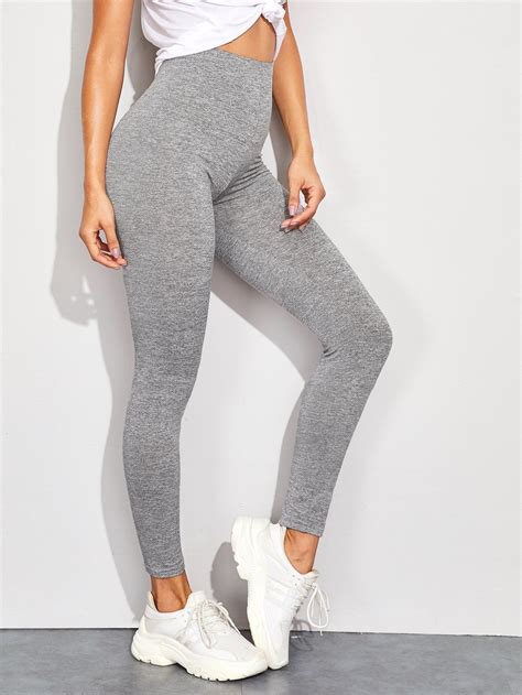What To Wear With Grey Leggings Female