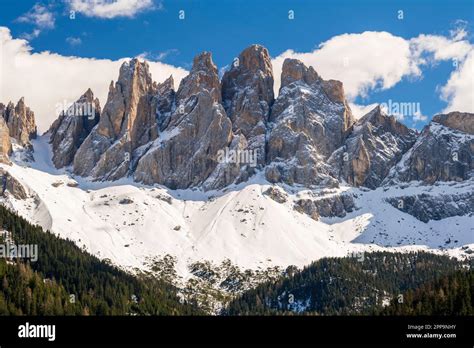 Odle Geislergruppe Mountain Group Dolomites Villnoss Funes