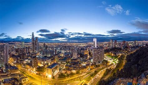 ()), officially bogotá, distrito capital, abbreviated bogotá, d.c., and formerly known as santa fe de bogotá during the spanish period and between 1991 and 2000, is the capital and largest city of colombia, administered as the capital district, as well as the capital of, though not part. Conoce los lugares más hermosos cerca de Bogotá 2021🥇