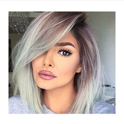 What causes hair to be white at the tips and black at the roots? Love dark roots!😻 | Hair styles, Hair styles 2017, Short ...