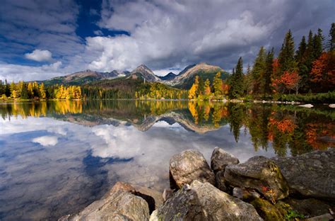 Truly Colourful And Beautiful Autumn Photography Website Design