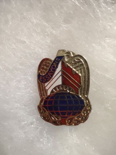 Us Military Corps Of Engineers Insignia Pin Essayons Ebay