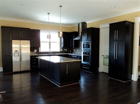 22 Beautiful Kitchen Colors With Dark Cabinets Home Design Lover