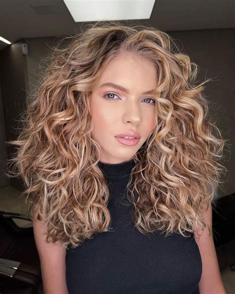 30 Gorgeous Curly Hair Color Ideas To Pull Off In 2024