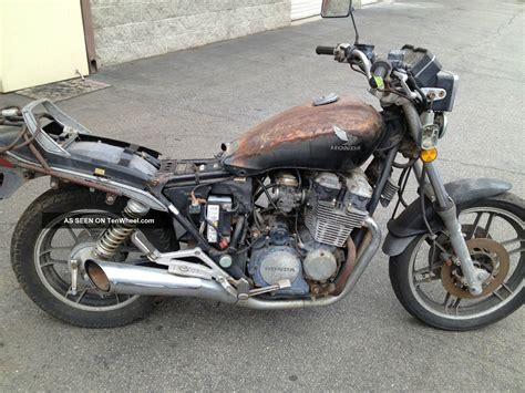 List related bikes for comparison of specs. 1984 Honda Nighthawk 650