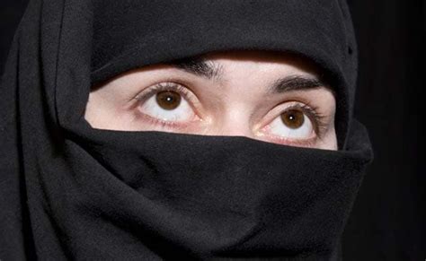 Woman Allegedly Kicked Out Of Us Store For Wearing Niqab