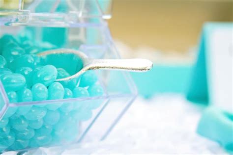 This creative breakfast with + at tiffany's themed baby shower was submitted by the incredible jen carver of banner events. Tiffany & Co Baby Shower - Baby Shower Ideas - Themes - Games