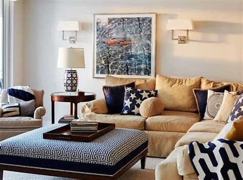 20 Appealing Living Rooms With Gold And Navy Accents