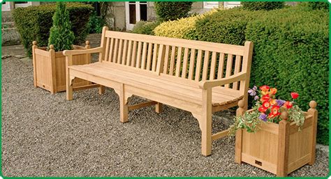 The bench wooden garden has become an absolute classic. Traditional Wooden Bench - McCall's Woodworking Furniture