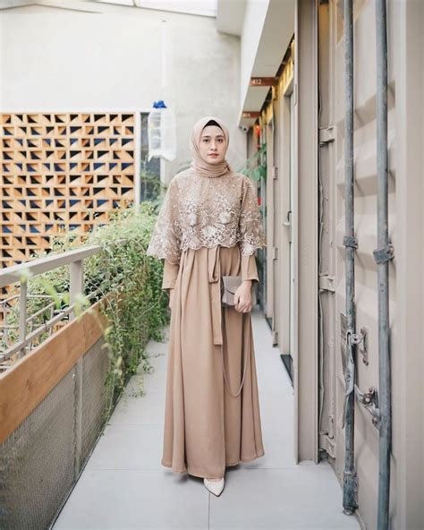 10 Ide Simple Dress Dengan Hijab Buat Kondangan Modelnya Kekinian