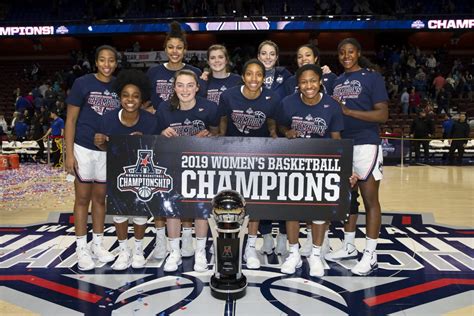 Women's bracket winners, losers and what auriemma's absence means for uconn. UConn Women's Basketball Wins Sixth Straight American Title - UConn Today