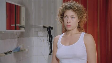 21 Amazing Photos Of Alex Kingston Miran Gallery