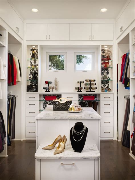Inspiring Walk In Closets For A Luxury Home