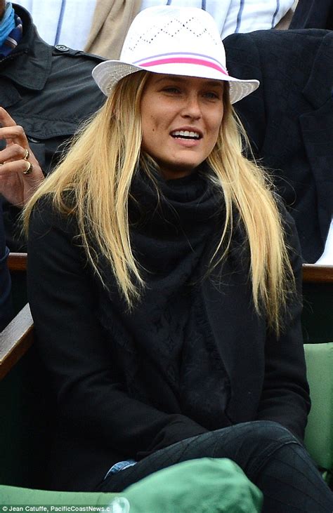 Tennis Lovers Leonardo Dicaprio And Ex Girlfriend Bar Refaeli Keep