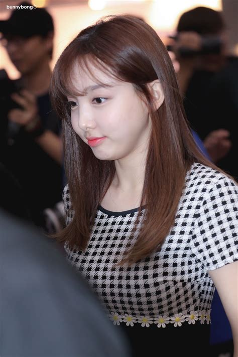 10 times twice s nayeon proved she has the cutest cheeks koreaboo