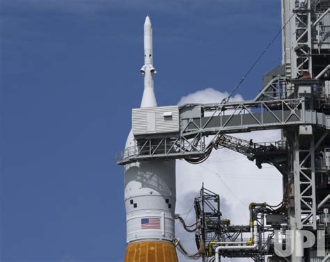 Photo Nasas Artemis 1 Readies For Launch At The Kennedy Space Center