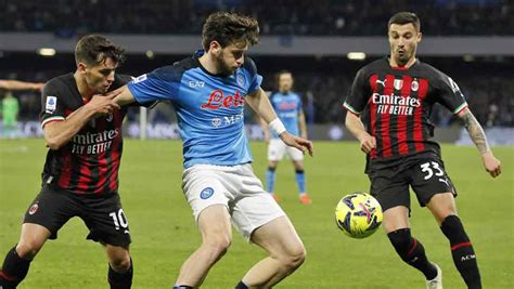 Serie A Naples Ac Milan 0 4 Les Rossoneri Renversent Le Leader