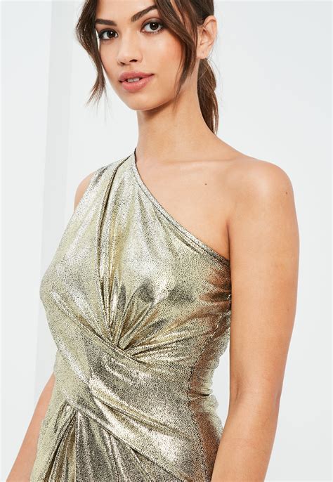We did not find results for: Missguided Gold Foiled One Shoulder Bodycon Dress in Metallic - Lyst