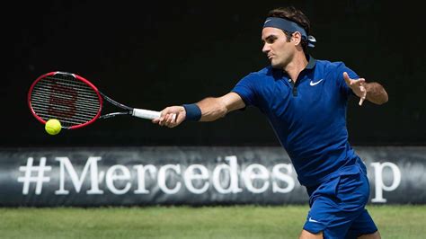 Roger Federer During Match Photo Hd Wallpapers
