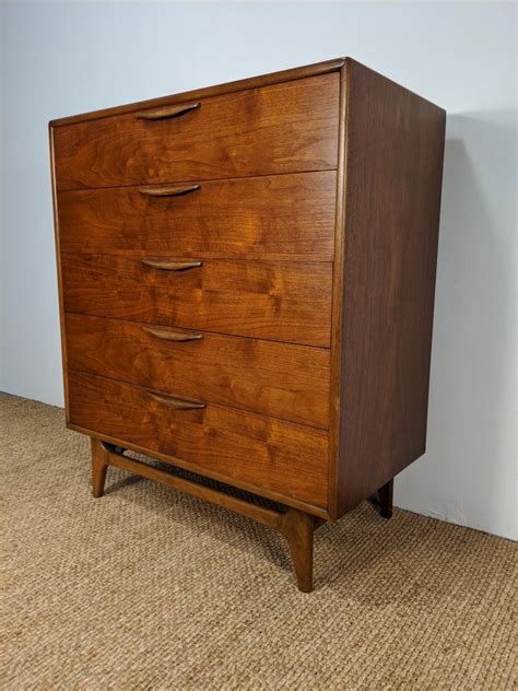 Mid Century Modern Walnut Highboy Dresser By Lane Furniture Company Epoch