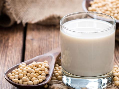 Video air soya taufufah ini akan mengajar anda cara membuat resepi air soya, taufufah dan tauhu yang sangat sedap dari mentor soya hotel. Senarai 11 Resepi Air Balang Viral Paling Sedap
