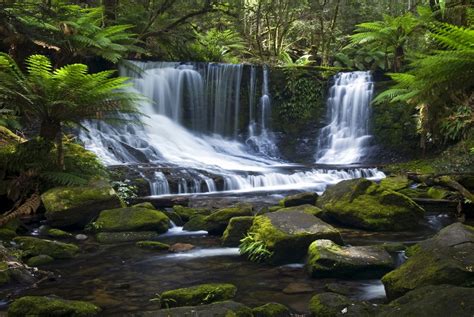15 Amazing Waterfalls In Australia Waterfall Island Tourist Sites