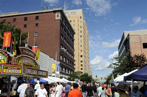 Street Fair Downtown Davenport Ia Ap0013 Flickr